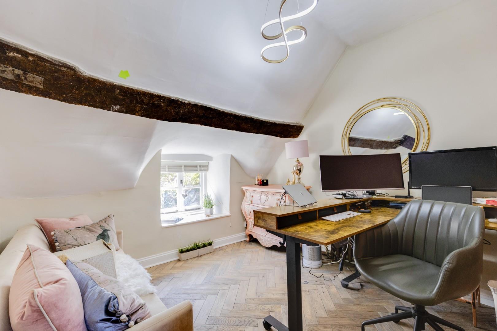 Upper Porthkerry Farm, Porthkerry Road, Rhoose, CF62 3BX